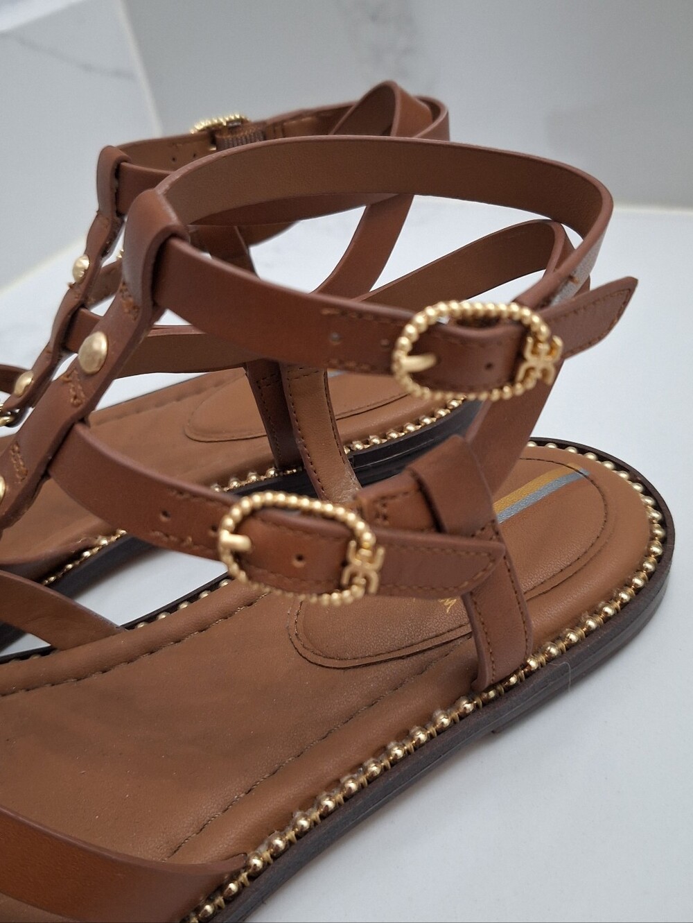 Sam Edelman Talya Gladiator Sandals Rich Cognac Gold Medallion Size 8M - Picture 6 of 9